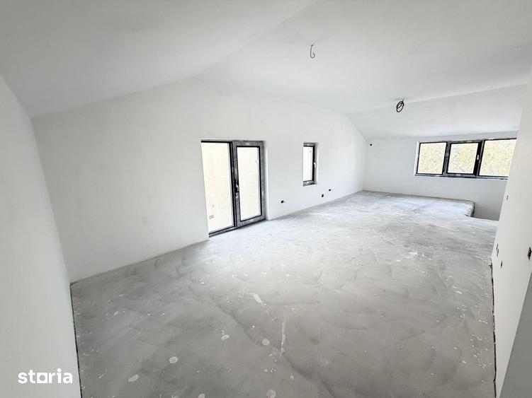 Casă cu 5 camere cu Teren 158 Mp în Glina