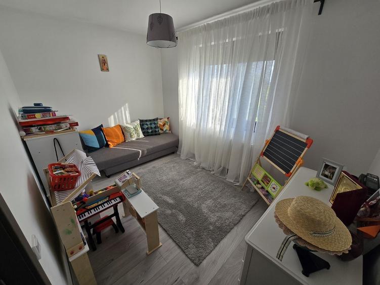 Casă cu 4 camere în Chiajna