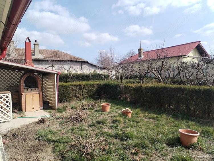 Casă cu 5 camere cu Teren 1016 Mp în Central