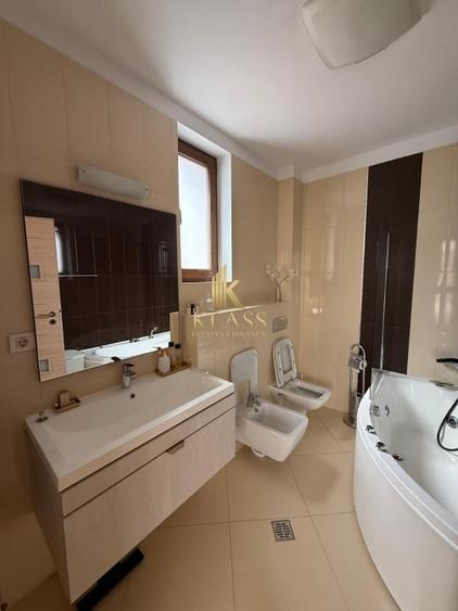 Apartament cu 3 camere, mobilat în Nord