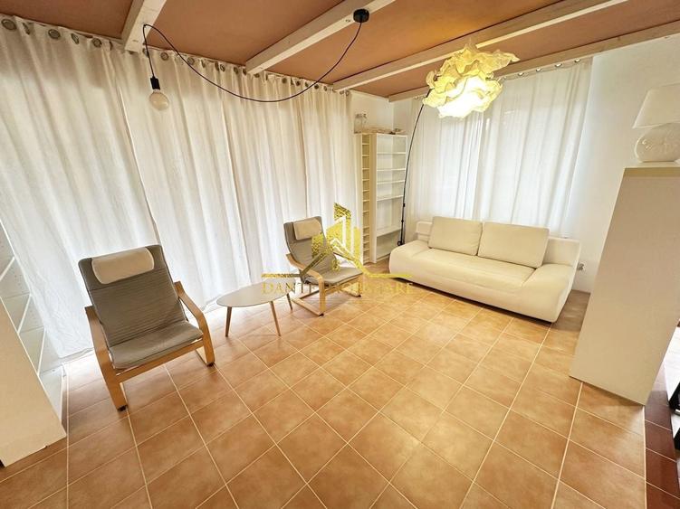 Apartament cu 2 camere semidecomandat, mobilat în Bună Ziua