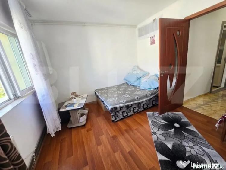 Garsonieră decomandată în Central