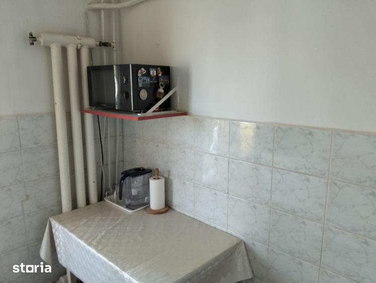 Apartament cu 3 camere decomandat în Decebal