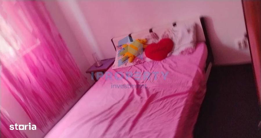 Apartament cu 3 camere semidecomandat, mobilat în Ozana
