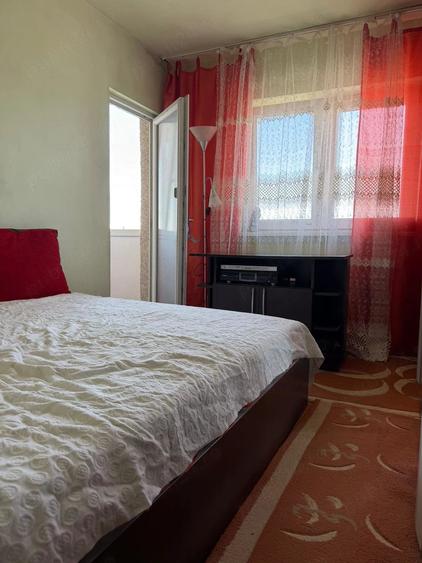 Apartament cu 3 camere decomandat în Ultracentral