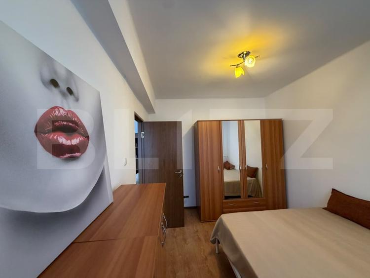 Apartament cu 2 camere semidecomandat, mobilat în Central
