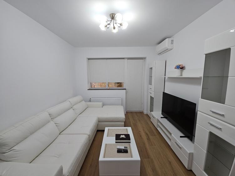 Apartament cu 2 camere decomandat în Tomis Mall
