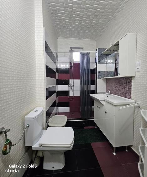 Casă cu 3 camere în Central
