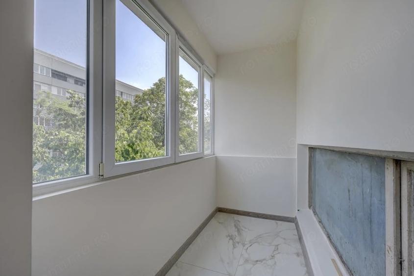 Apartament cu 3 camere semidecomandat în Baba Novac