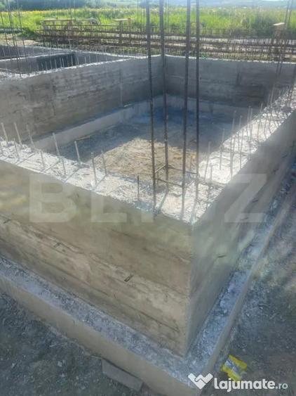 Casă cu 4 camere cu Teren 400 Mp în Tomești
