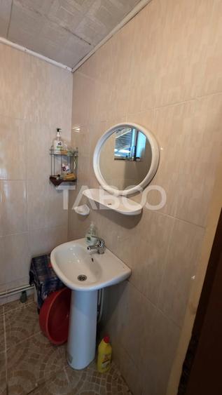 Casă individuală cu 4 camere cu Canalizare în Lancrăm