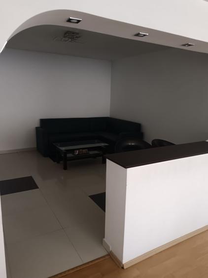 Casă cu 6 camere cu Teren 820 Mp în Berceni