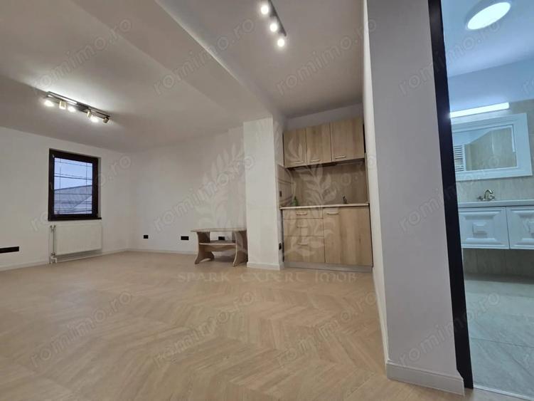 Spațiu comercial, de 200 mp, în Ultracentral