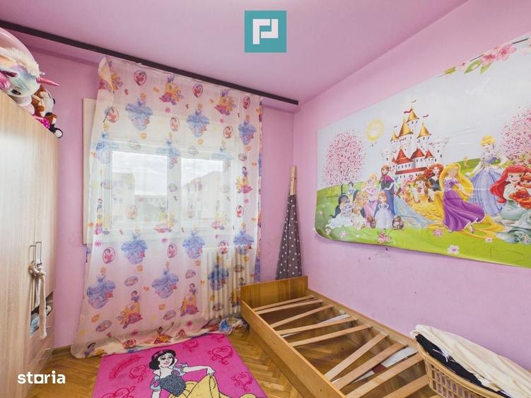 Apartament cu 3 camere decomandat în Aurel Vlaicu