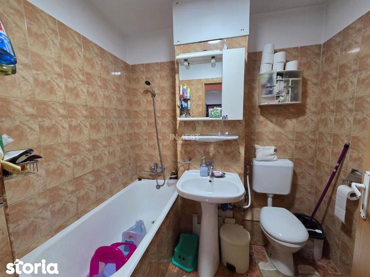 Apartament cu 2 camere decomandat, mobilat în Dacia