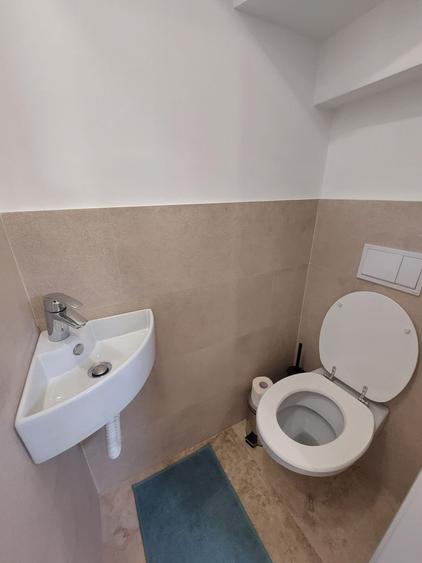 Apartament cu 2 camere în P-ța Universității