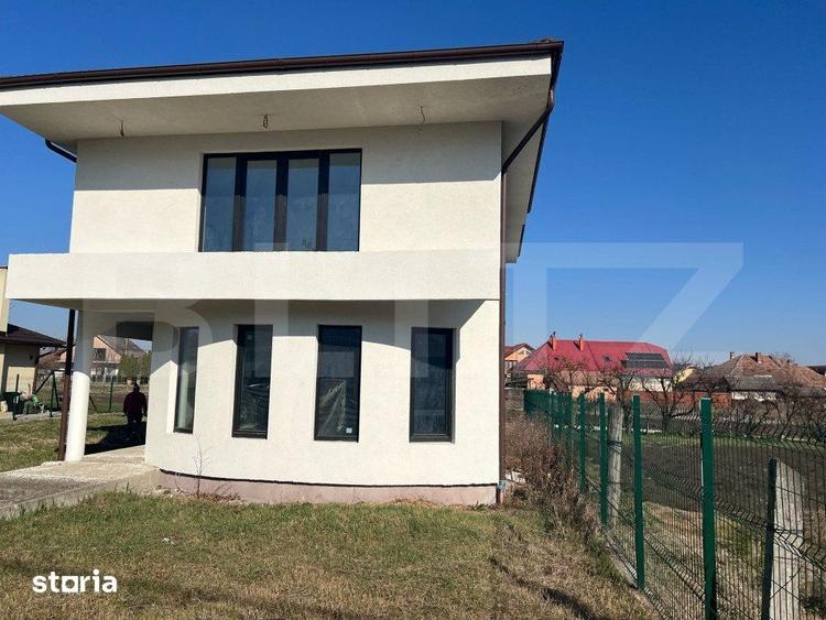 Casă cu 4 camere cu Teren 700 Mp în Sângeorgiu de Mureș