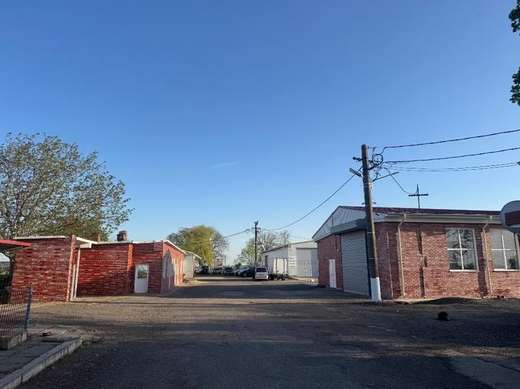 Spațiu industrial, de 10,900 mp, în Central