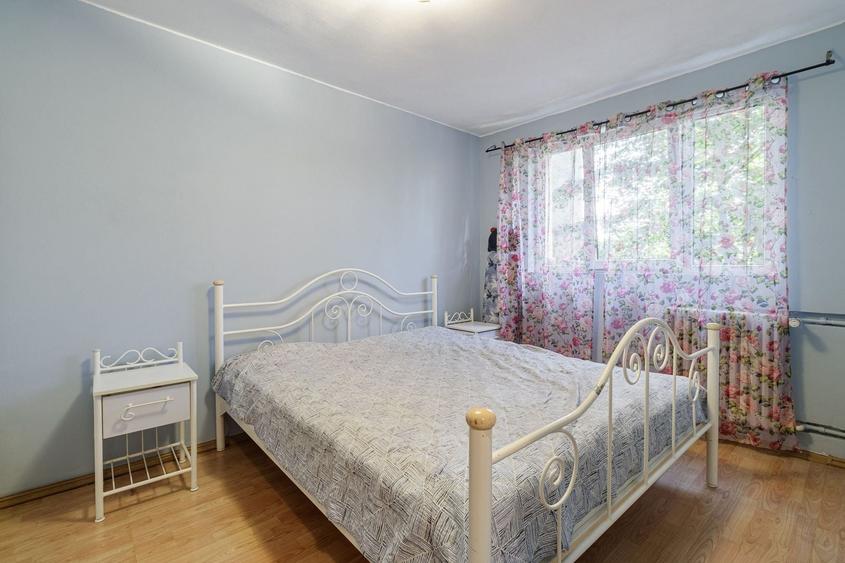 Apartament cu 3 camere semidecomandat, mobilat în Drumul Taberei