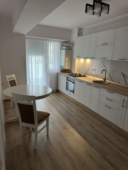 Proprietar, inchiriez garsoniera spatioasa in cartierul Fiald - 3