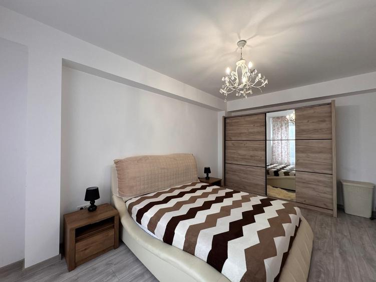 Apartament cu 3 camere decomandat, mobilat în Cristian