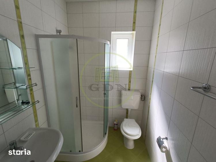 Casă cu 5 camere cu Piscina în Central