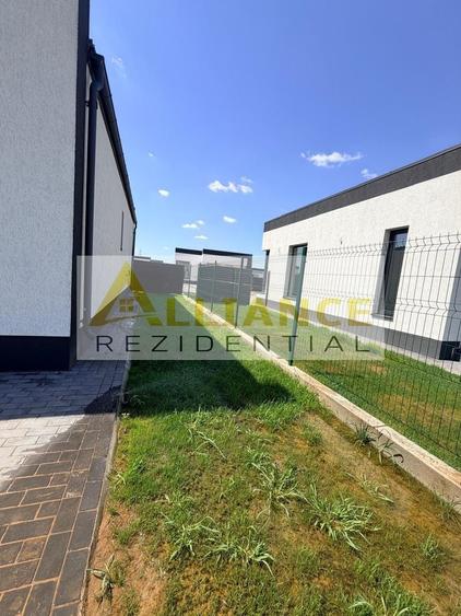 Casă individuală cu 3 camere cu Canalizare în Berceni