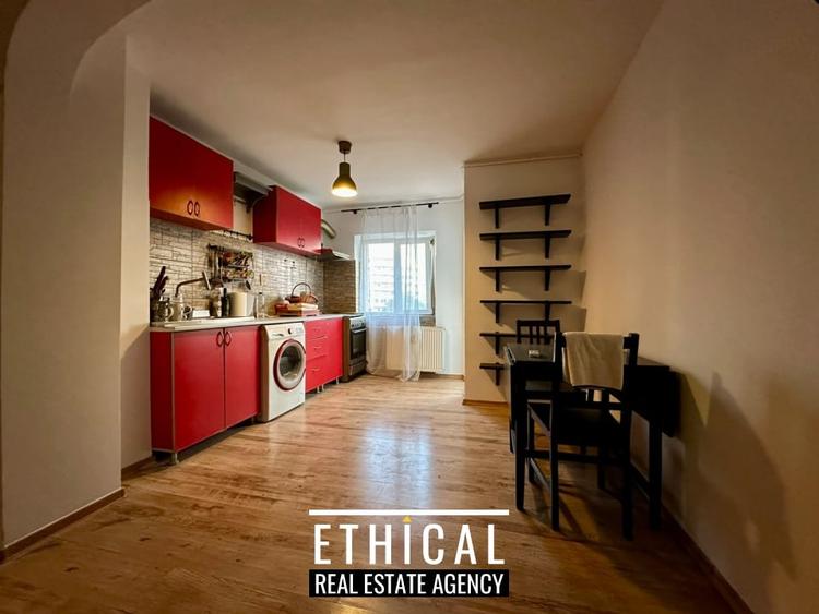 Apartament cu 2 camere decomandat, mobilat în Drumul Sării