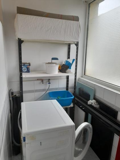 Apartament cu 3 camere semidecomandat, mobilat în Iancului