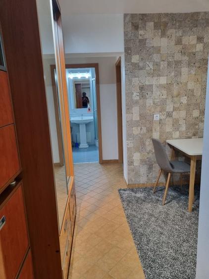 Apartament cu 2 camere decomandat în Lăpuș