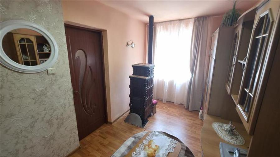 Apartament cu 2 camere nedecomandat, mobilat în Vest
