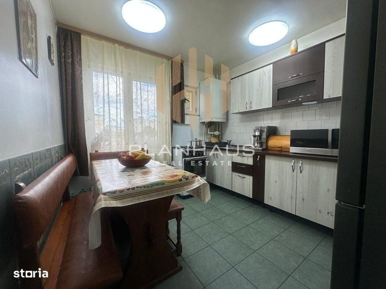 Apartament cu 4 camere decomandat în Vasile Alecsandri
