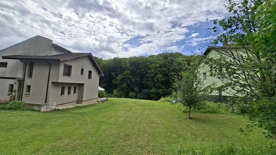 Teren de 1203 mp, în Bascov