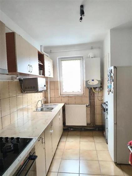 Apartament cu 2 camere semidecomandat, mobilat în Griviței