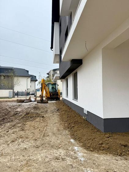 Duplex cu 6 camere cu Canalizare în Fundeni