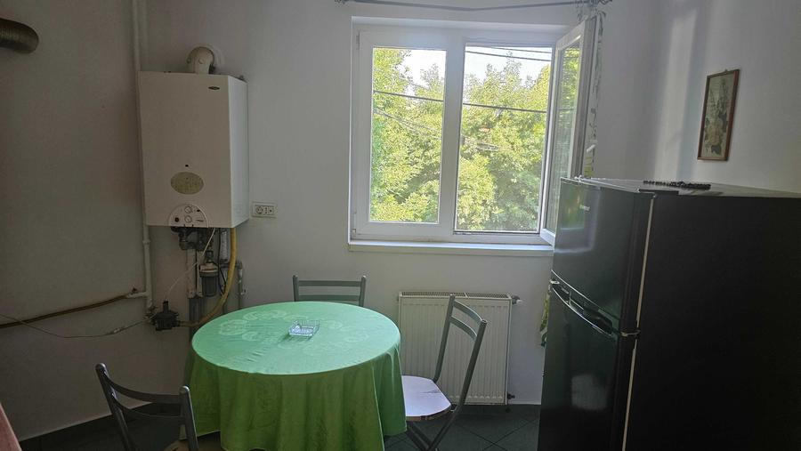 Proprietar ofer spre inchiriere apartament cu o camera - 2
