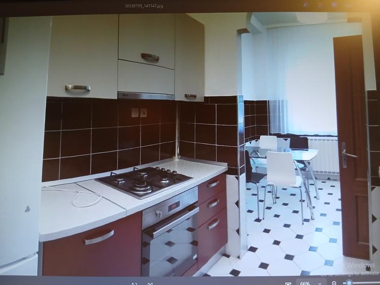 Apartament cu 3 camere decomandat în Primăverii