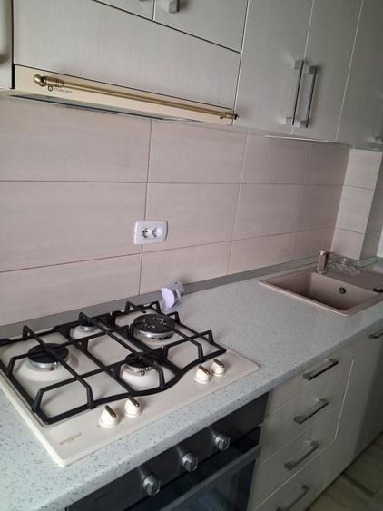 Apartament cu 2 camere decomandat în Micro 39