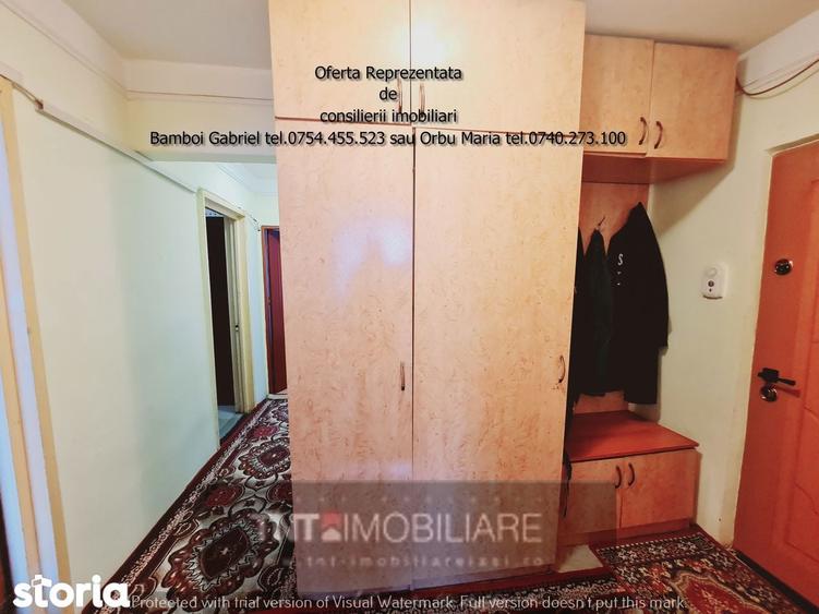 Apartament cu 3 camere decomandat în Tătărași