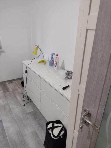 Apartament cu 3 camere decomandat în Gorjului
