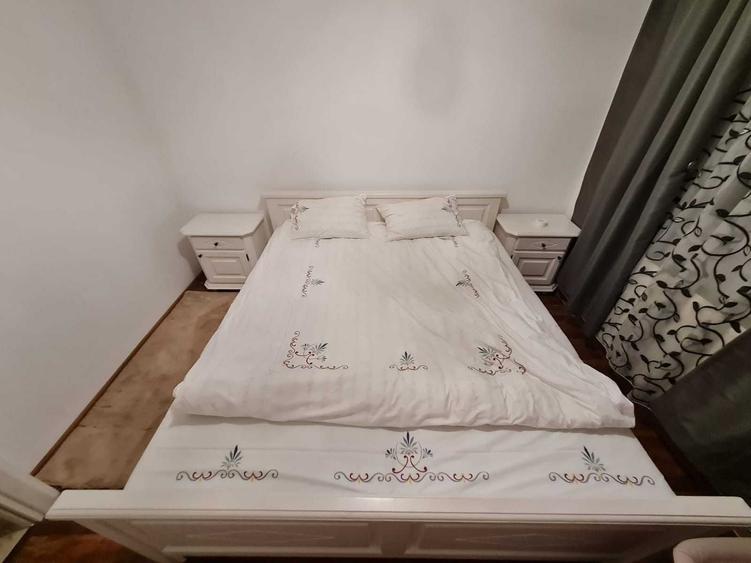 Apartament cu 3 camere semidecomandat în Nord