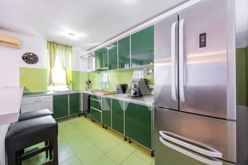 Apartament cu 3 camere decomandat, mobilat în Avantgarden
