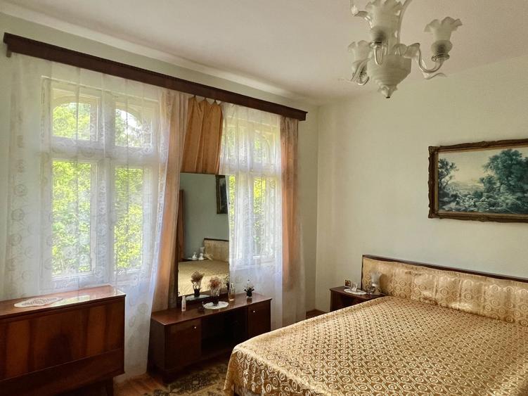 Casă cu 3 camere în Central