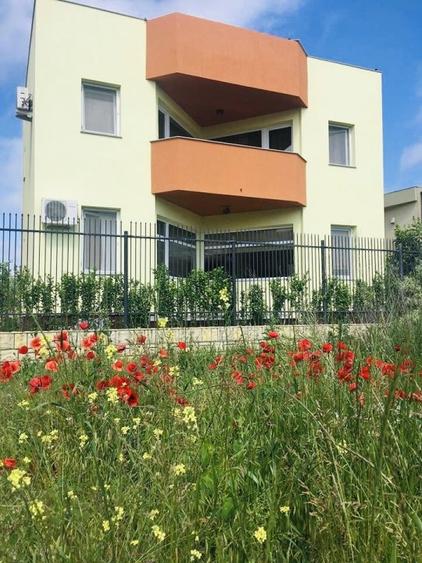 Casă individuală cu 4 camere cu Teren 200 Mp în Nord