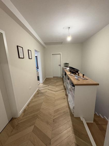 Casă cu 4 camere în Dumbrăvița