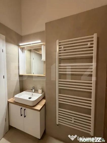 Apartament cu 2 camere semidecomandat în Horea