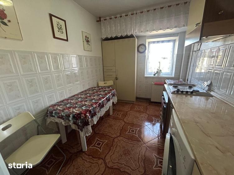 Apartament cu 2 camere decomandat în Mărăței