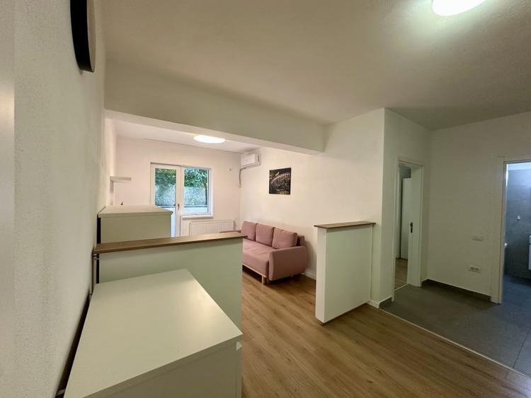 Apartament cu 2 camere decomandat în Păcii