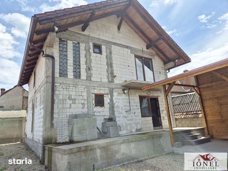 Casă cu 6 camere cu Teren 804 Mp în Aiud