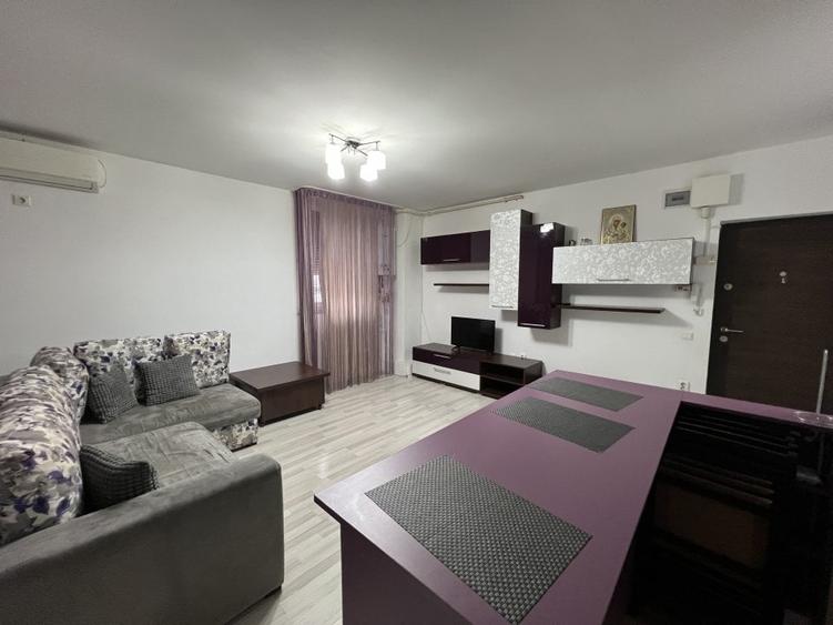 Apartament cu 2 camere decomandat, mobilat în City Park Mall